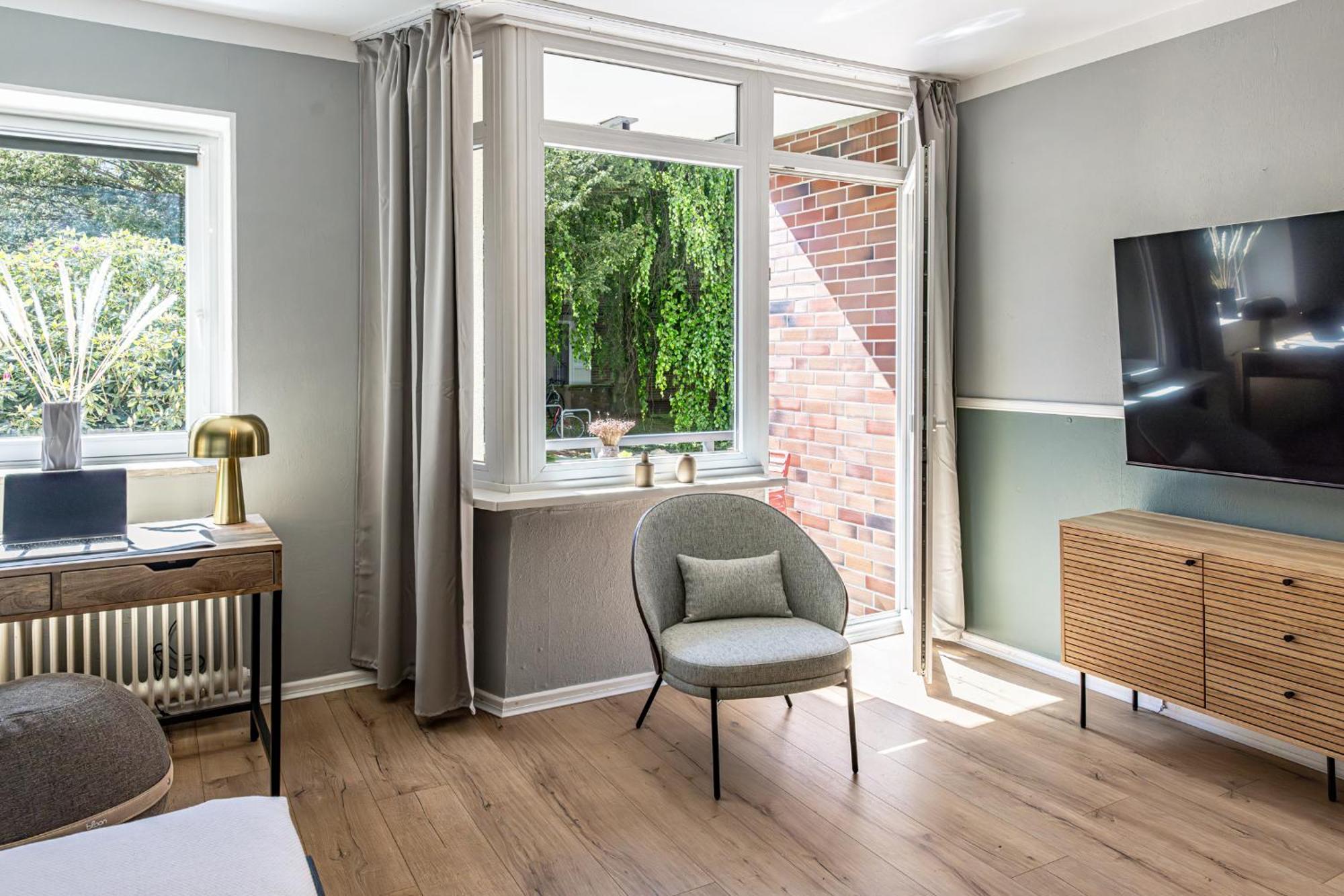 Have-A-Nice-Stay - Nahe Bahnhof Ahrensburg - 20 Minuten Nach Hamburg - Trotzdem Ruhig Gelegen - 6 Minuten Zu Fuss Ins Zentrum Ahrensburg - Modern Eingerichtet Exteriör bild